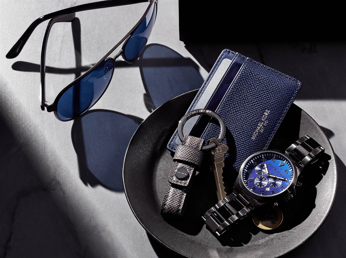 banner đồng hồ Michael Kors